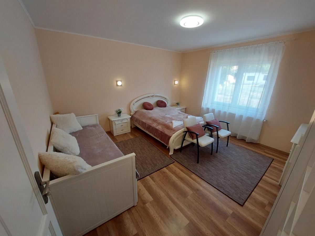 Hotel E-Tekergok Haza à Bukkzserc Extérieur photo